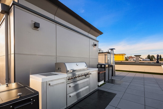 Photo - Mirabella Apartments