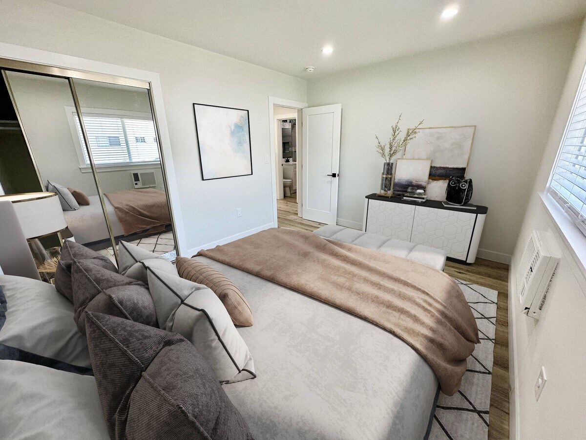 Photo - 12759 Matteson Ave