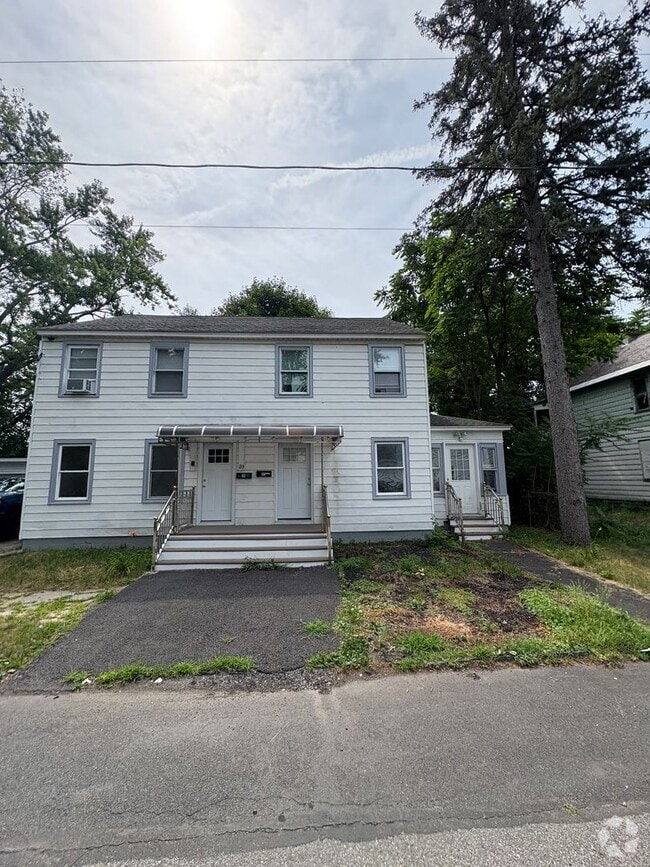 Building Photo - 37-39 Swan St - Schenectady Unit 37 Swan St Rental