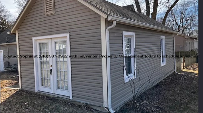 Photo - 1 NE Frst Ave