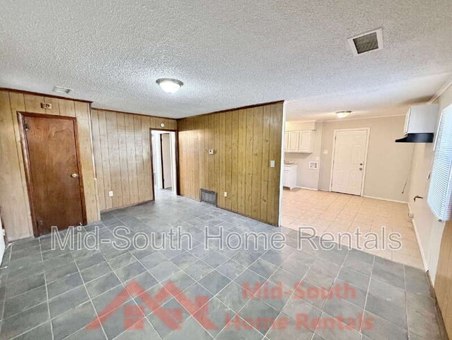 Photo - 3205 Madewell St