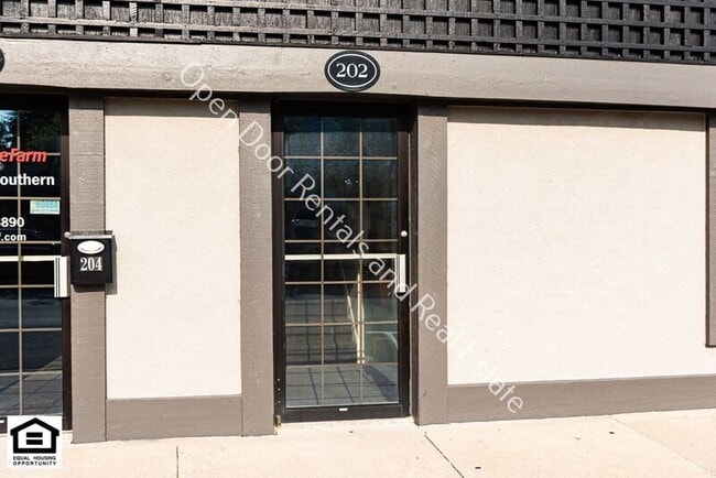 Photo - 202 N Jackson St Unidad 4