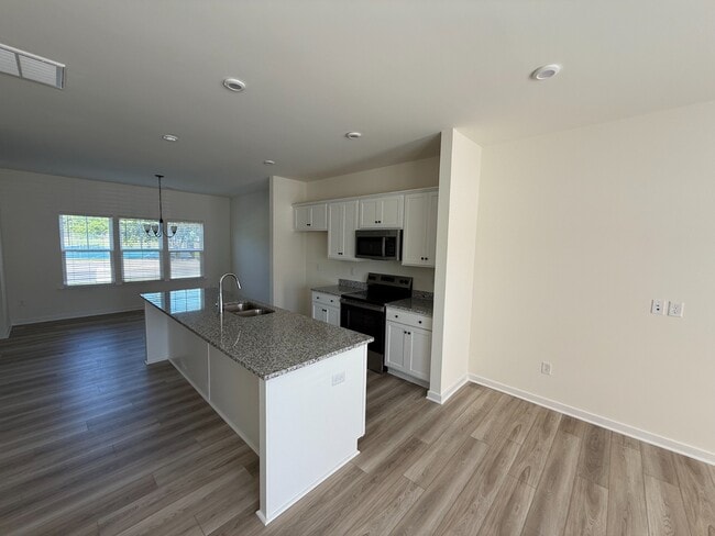 Photo - 3413 Hopkins Rd