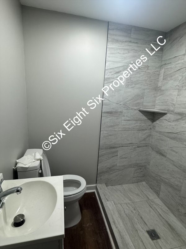 Photo - 686 Buntyn St
