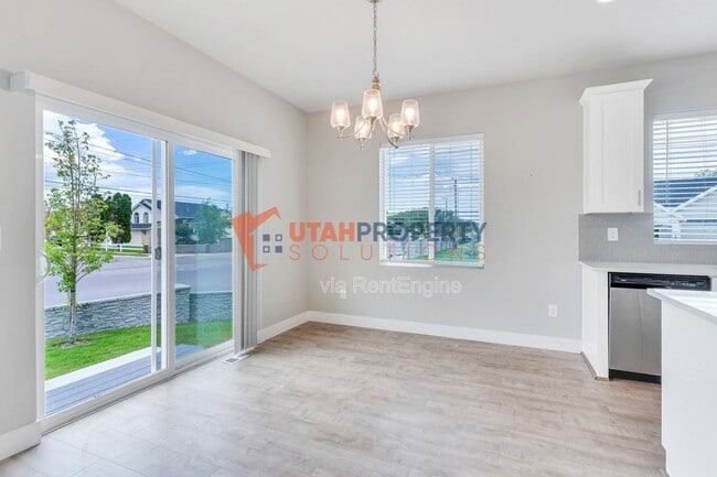 Photo - 7632 S Waverly Hls Ln
