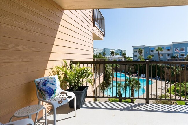 Photo - 9520 Seawall Blvd Unidad 235