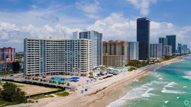 Building Photo - 3180 S Ocean Dr Unit 322 Rental