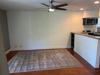 Photo - 305 W 1st St