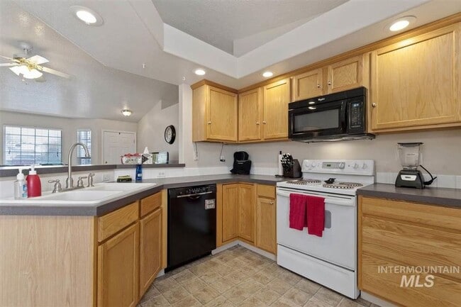 Photo - 3 Bedroom Home in Nampa _ Pet Friendly!