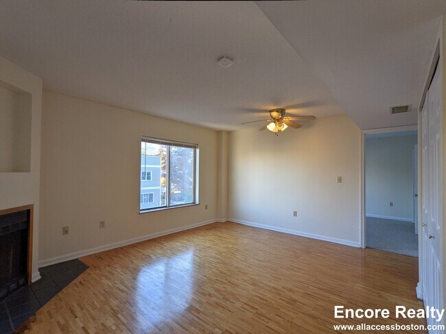 Photo - 345 Franklin St Unit 302