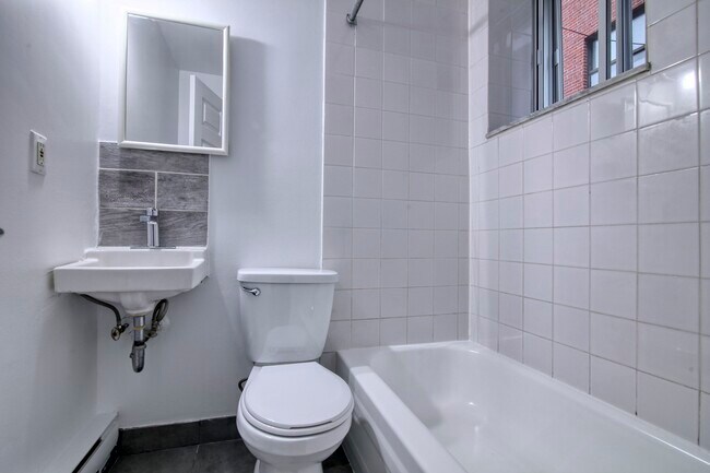 Photo - 25 Av des Pins O Unité 218