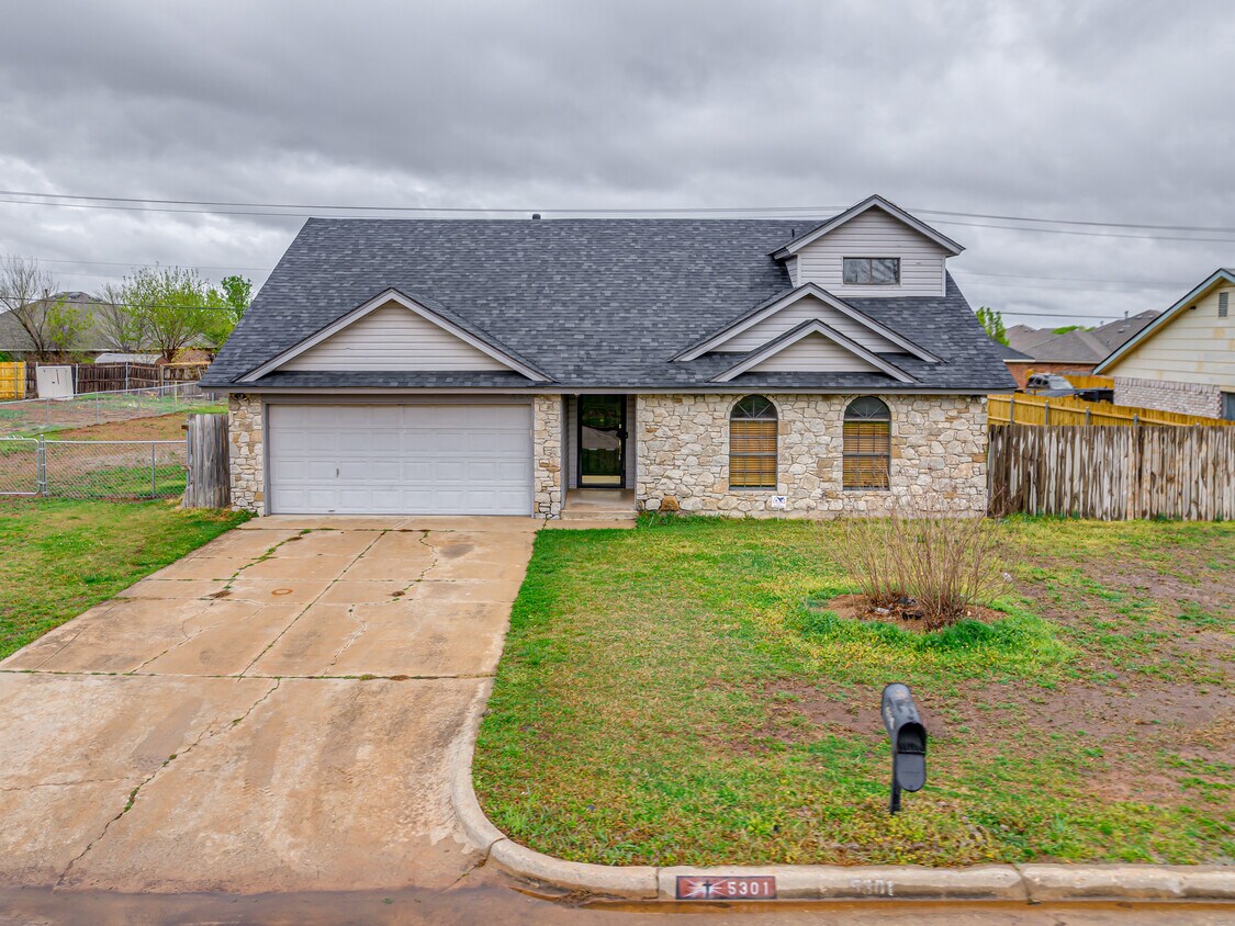 Front - 5301 SE 82nd St (Oklahoma City, OK)