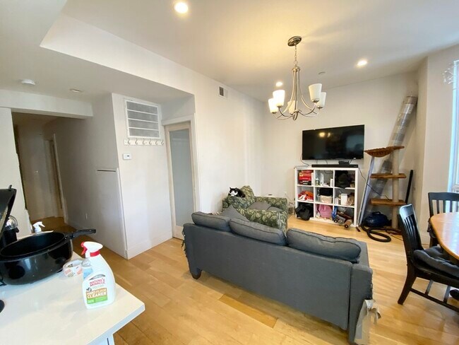 Photo - 40 Washburn St Unidad 2