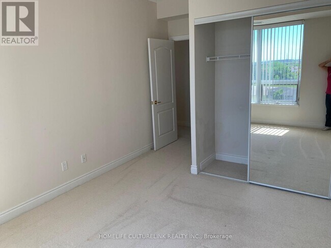 Photo - 11211 Yonge St Unité 517