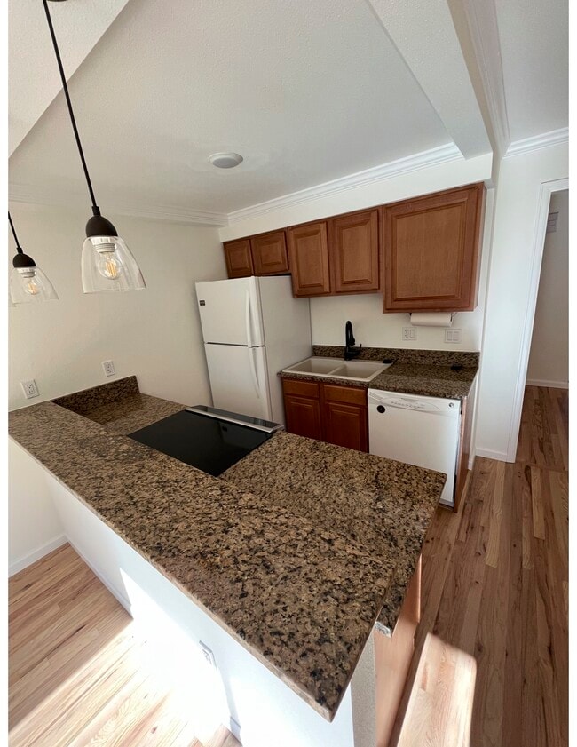 Photo - 1542 MacArthur Dr
