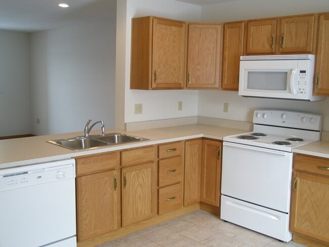 9007 Main St Unit 1