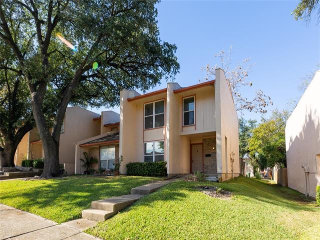 Photo - 327 Valley Park Dr