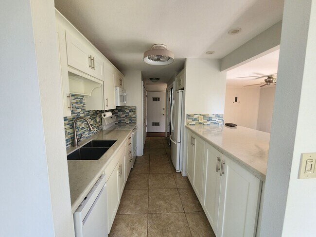 Photo - 3057 Poipu Rd