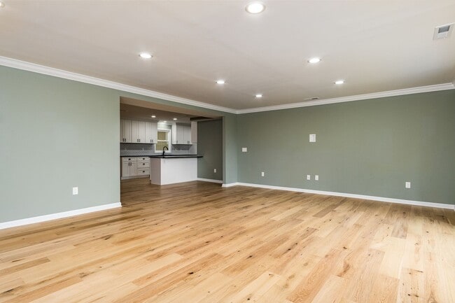 Photo - Newly renovated 4 Bedroom 3 Bathroom Home ...