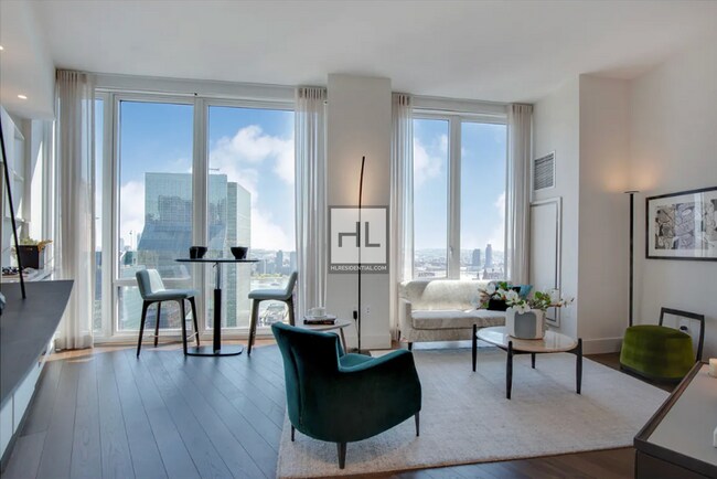 Photo - East 44th Street Unit 28F