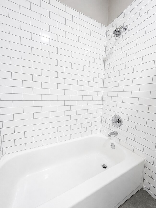 1235 S Kolin Ave Unit 1