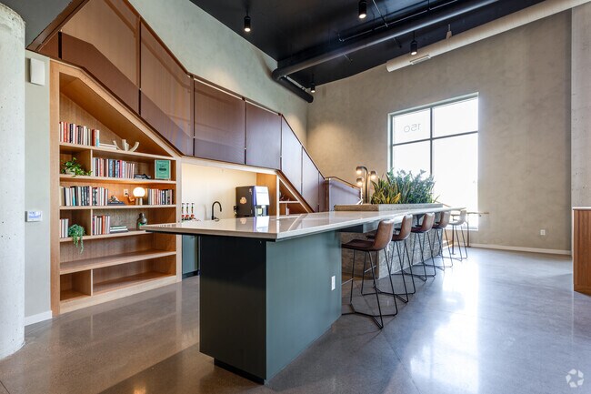Lobby - Cafe Lounge