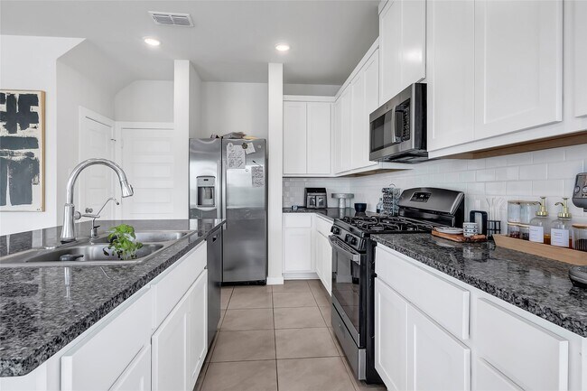 Photo - 7218 Clearwater Cv Dr