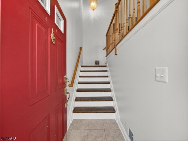 Photo - 124 Barclay Dr