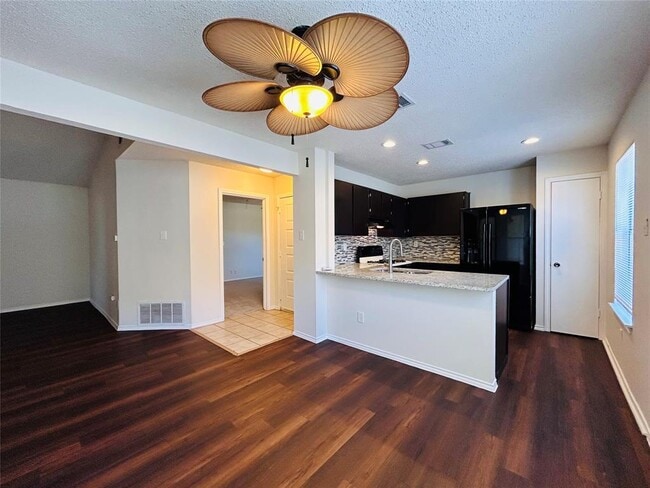 Photo - 5940 Kevin Kelly Pl