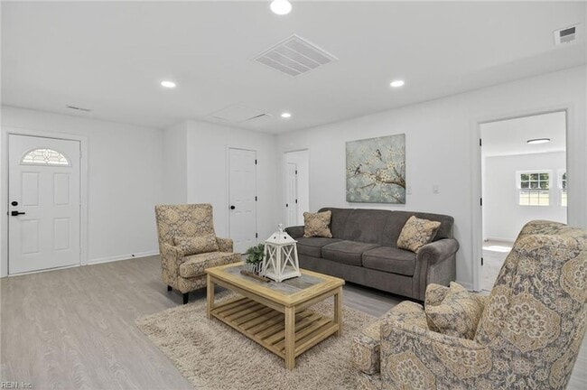 Photo - 13648 Track Ln