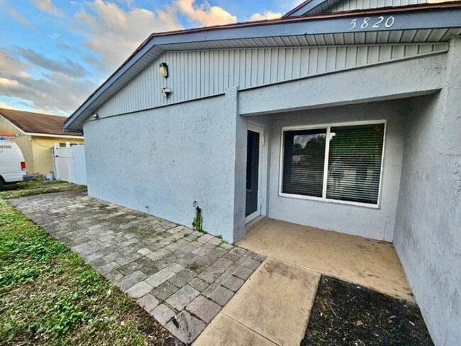 Photo - 5820 Albert Rd