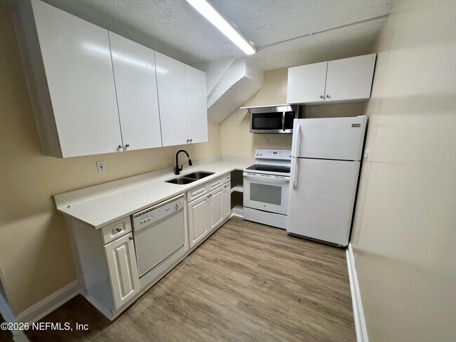 Photo - 2705 Riverside Ave