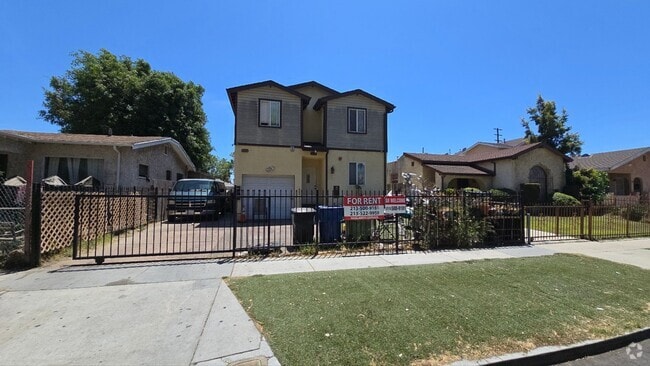 Building Photo - 76(914) Unit 76(916B) Rental