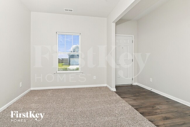 126 Hadley Wy