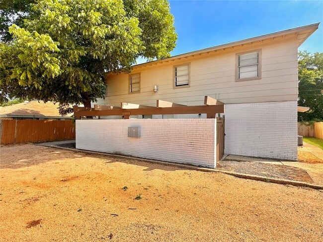 Photo - 1908 Hearthstone Dr