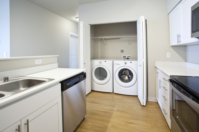 Photo - 575 Columbia