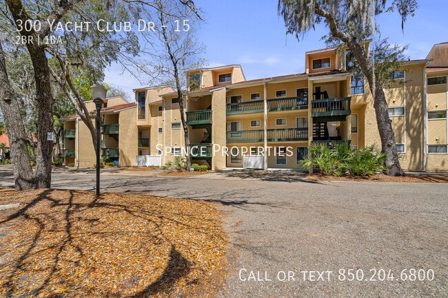 Photo - 300 Yacht Club Dr