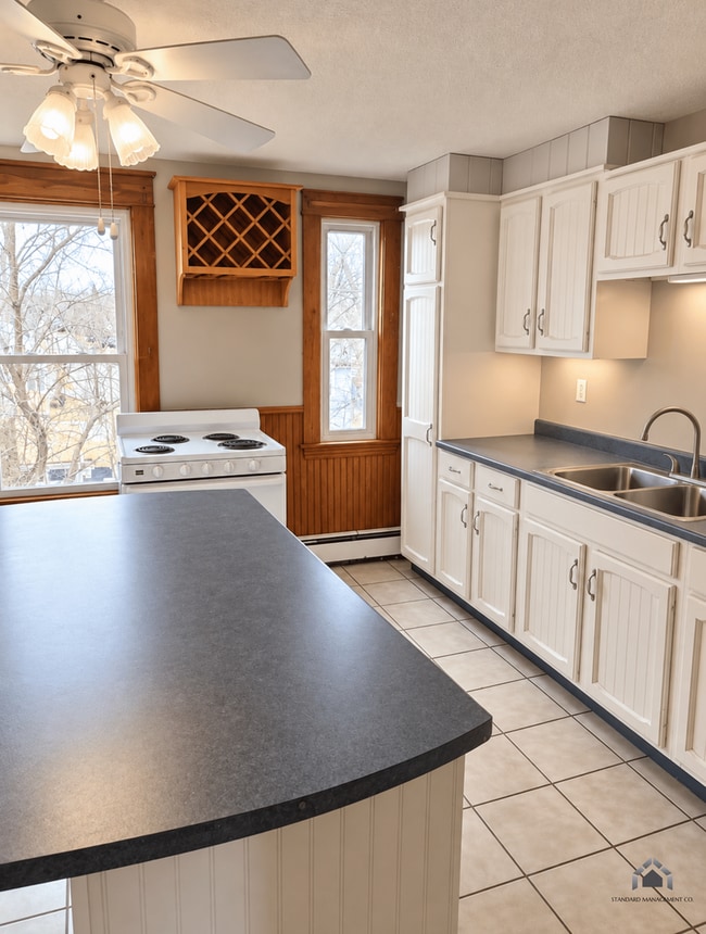 4 Oakhill Terrace Unit 3