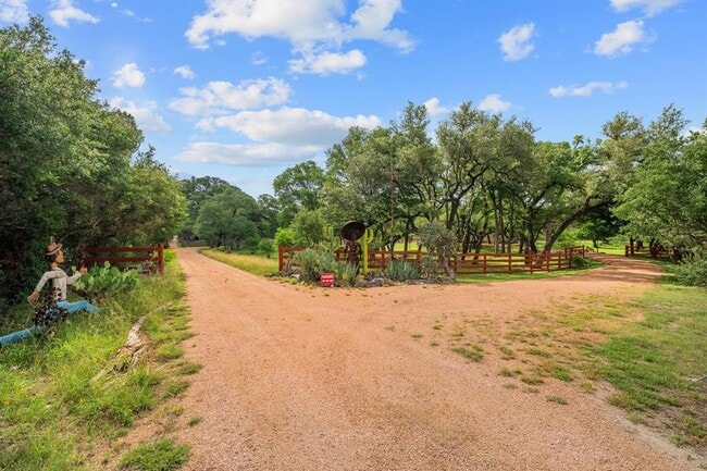 Photo - 13700 Ranch to Market Rd 150