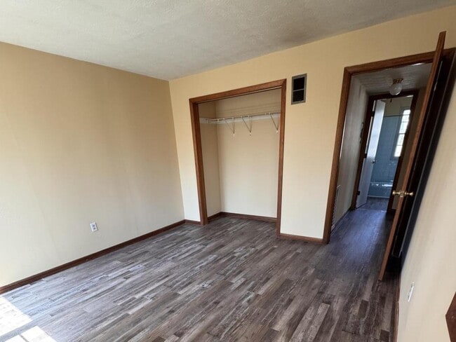 Photo - 191 Waddell Cir