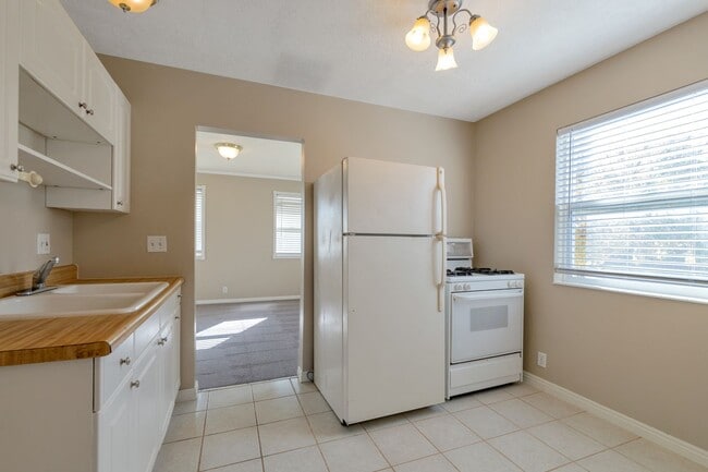 Photo - Center Street Unidad #1