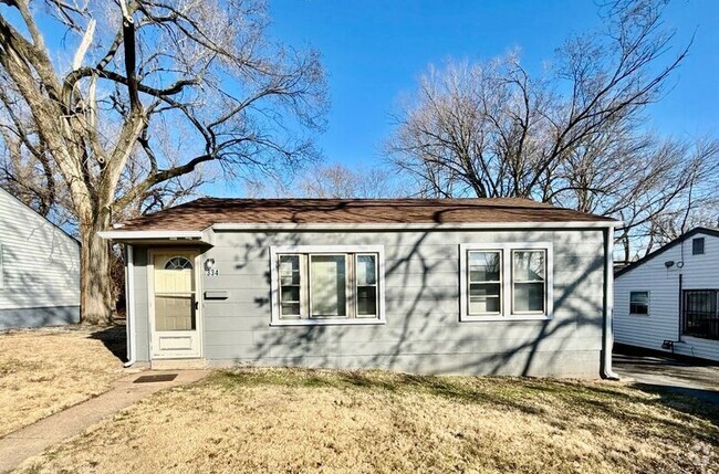 Building Photo - 334 Mueller Ave Rental