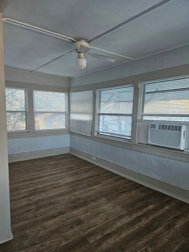 Building Photo - (FIRST MONTH FREE RENT) 1 BEDROOM 1 BATH LOCATED IN DAYTONA BEACH