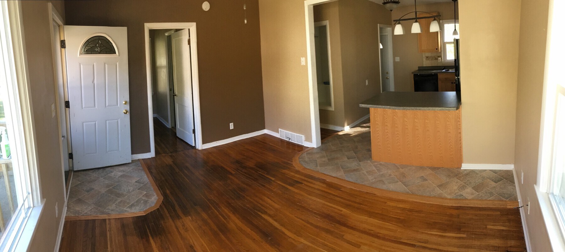 Photo - 1100 Elizabeth Ave SE