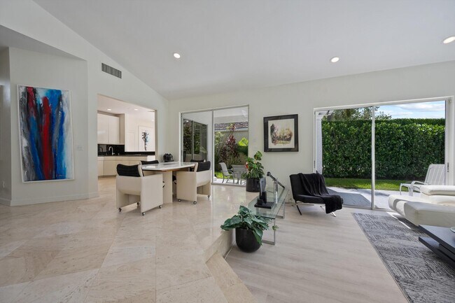 Photo - 2587 Muir Cir