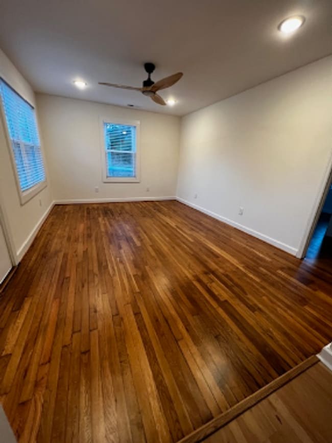 Photo - 219 Oakhurst St