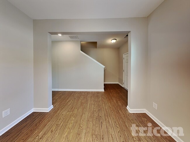 Photo - 215 Waters Edge Pkwy