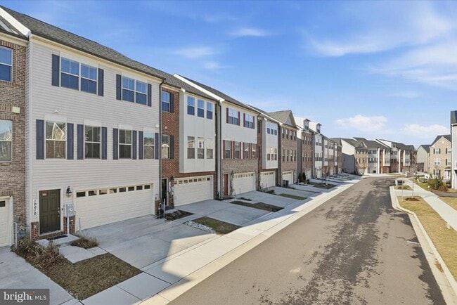 Building Photo - 16416 Fife Wy