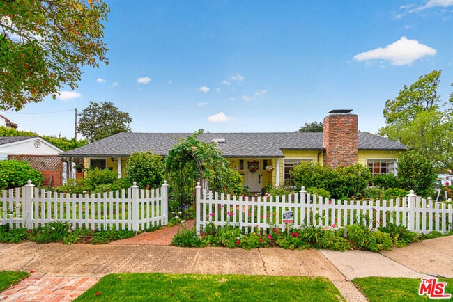 Building Photo - 16036 W Junaluska Way