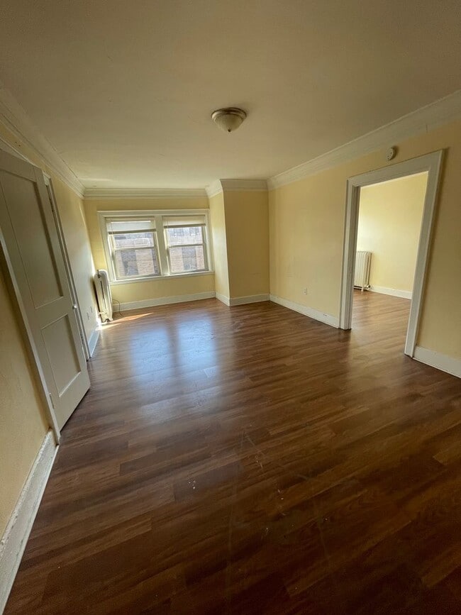 Whitestone Manor Apartments